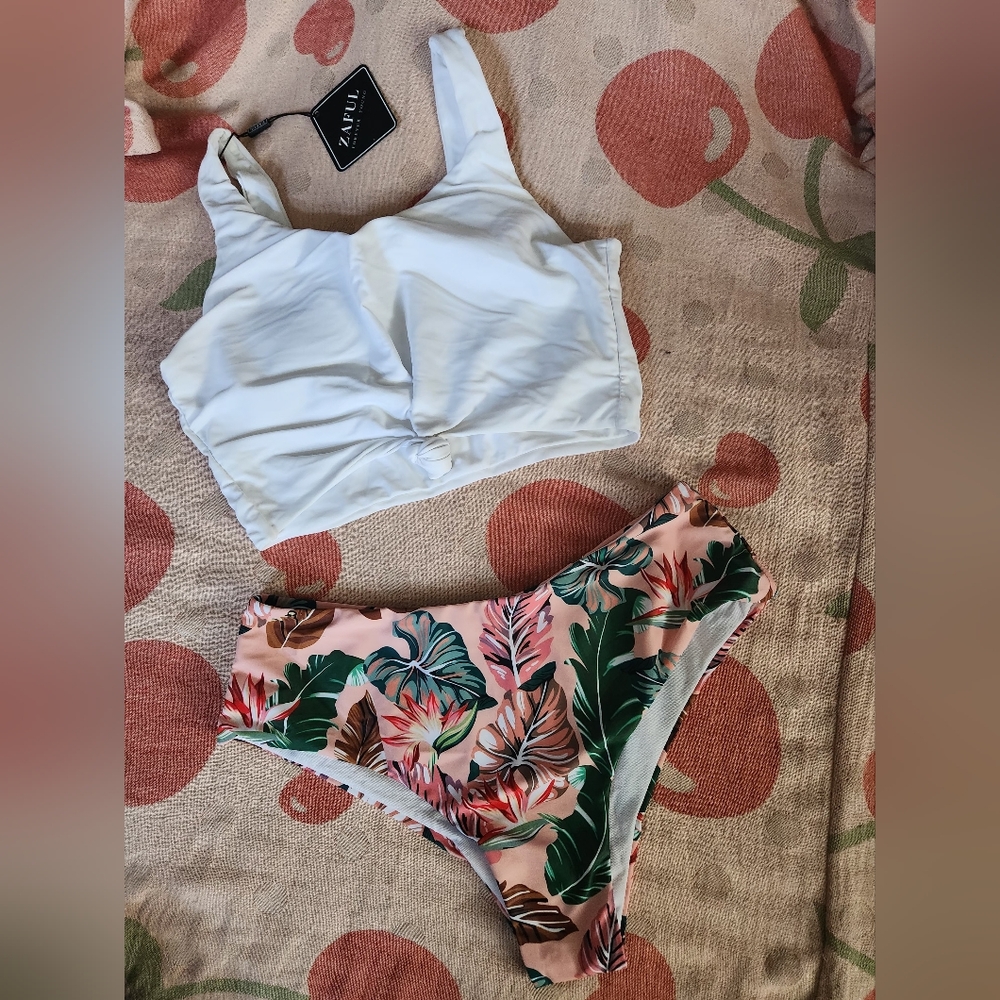2/$30 Zaful White Tank Bikini Top with Tropical Leaf Print Bottoms